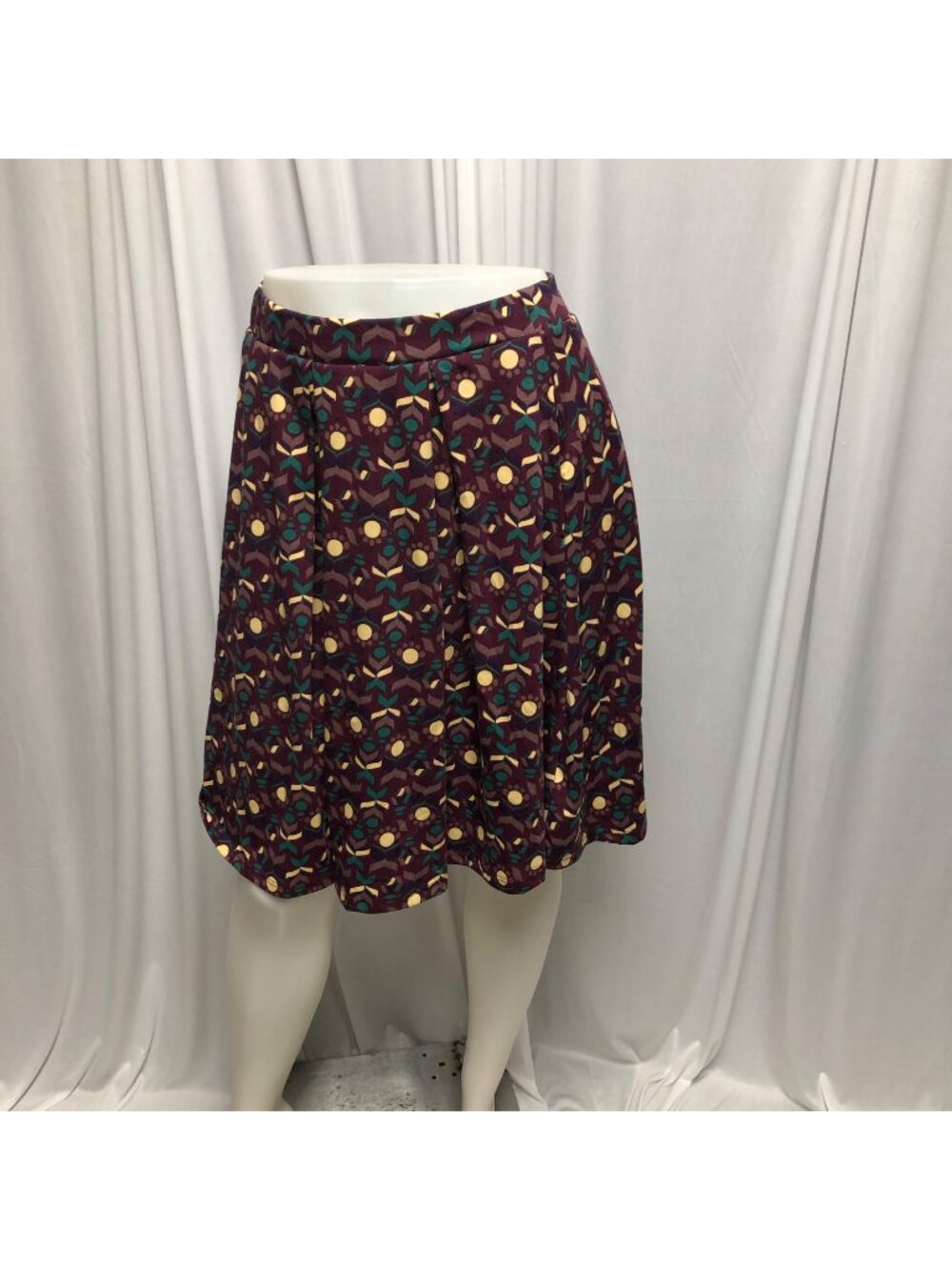 LulaRoe Pleated Full Skirt Womens Size Small Burgundy Green Yellow Comfy